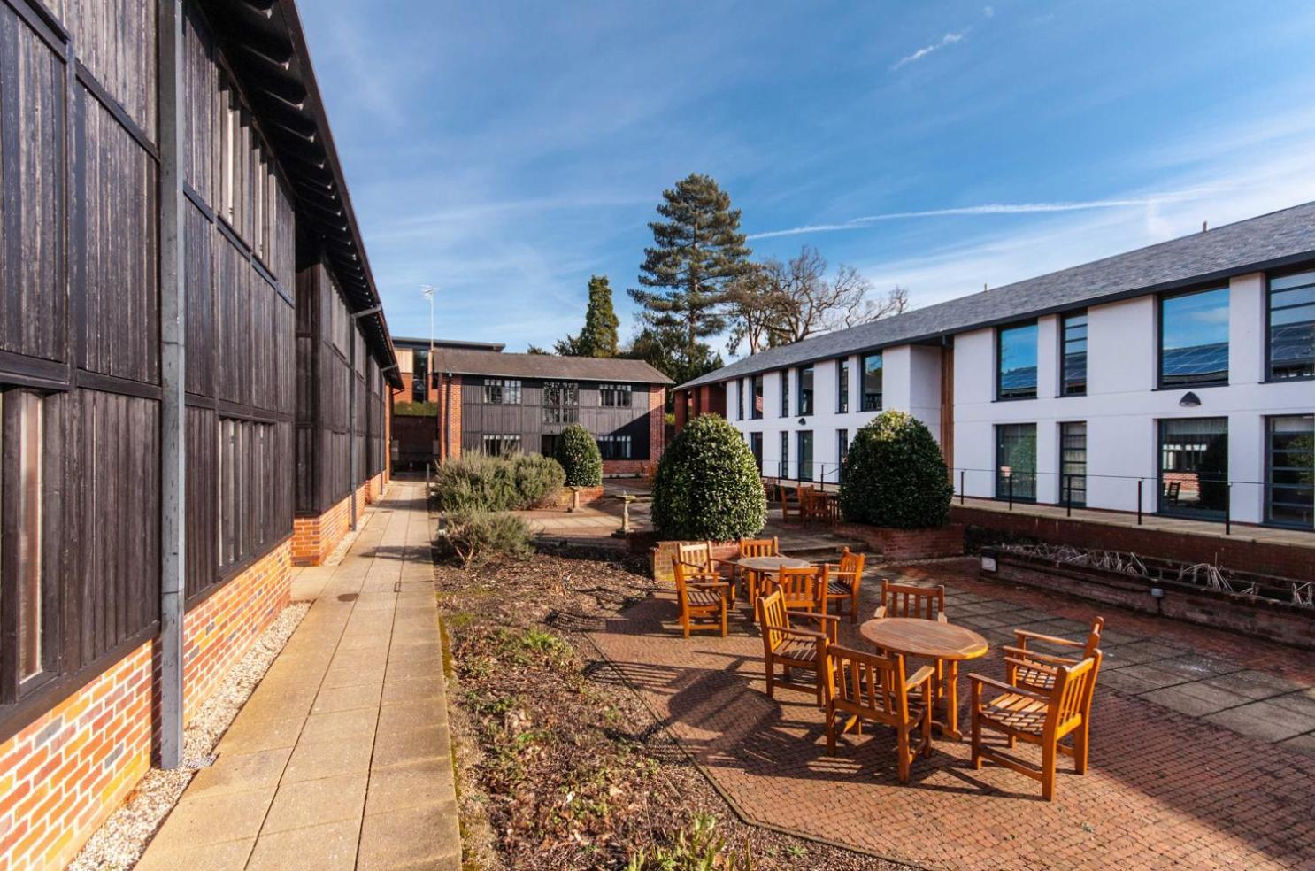 Greenlands Hotel Henley-on-Thames Bagian luar foto